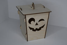 Load image into Gallery viewer, Wooden jack-o-lantern